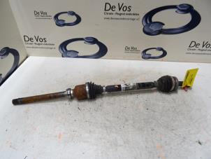 Used Front drive shaft, right Peugeot 3008 Price € 135,00 Margin scheme offered by De Vos Autodemontagebedrijf