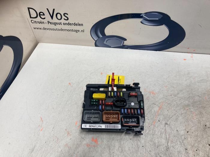 Fuse box Citroen DS3 6500HV VALEO De Vos Autodemontagebedrijf