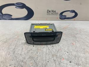 Gebrauchte Radio/CD Spieler (sonstige) Peugeot 107 1.0 12V Preis € 70,00 Margenregelung angeboten von De Vos Autodemontagebedrijf