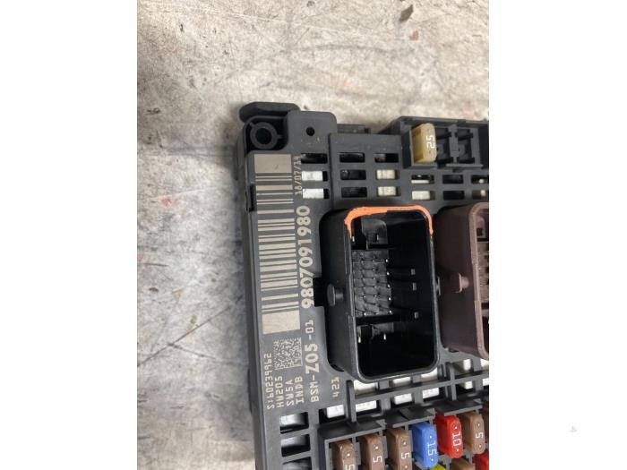 Fuse box Peugeot 308 9810296380 DELPHI