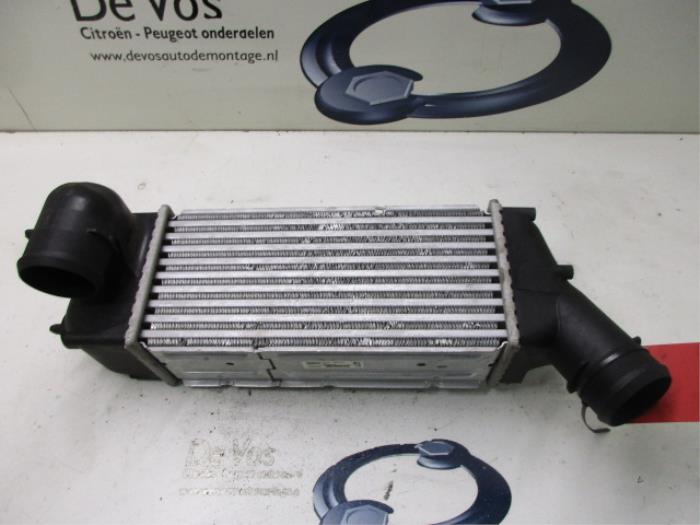 Usados Intercooler Citroen C4 Picasso (UD/UE/UF) 2.0 HDiF 16V 135 Precio € 90,00 Norma de margen ofrecido por De Vos Onderdelen
