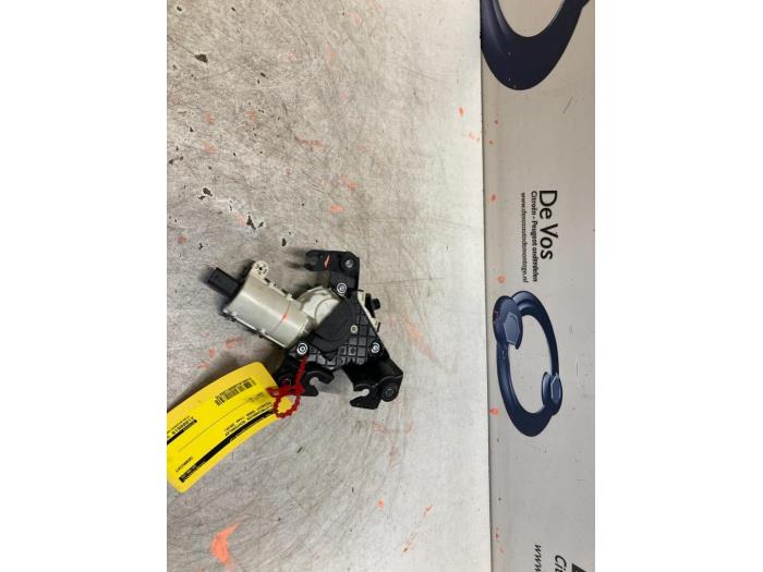 Tailgate lock mechanism Peugeot 5008 II 8731X3