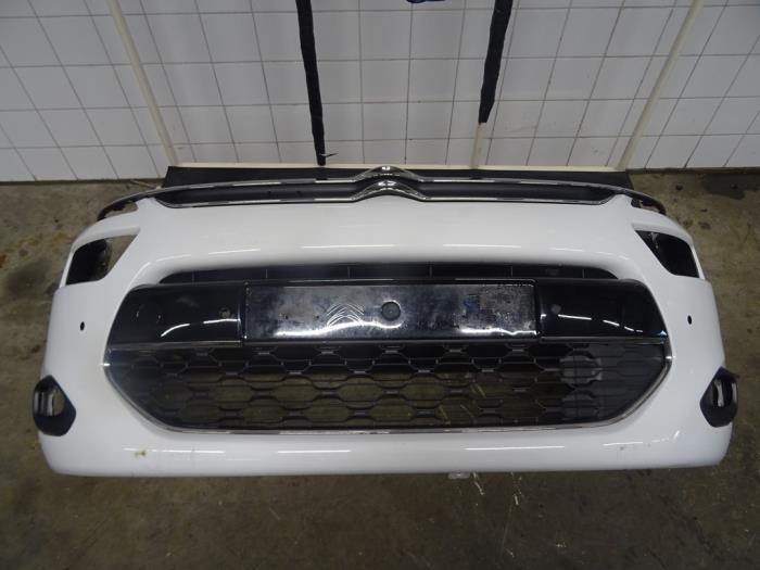 Front bumper from a Citroen C4 Picasso 2015