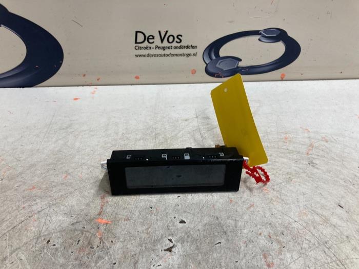 Begagnade Innerdisplay Citroen DS3 (SA) 1.6 16V VTS THP 155 Pris € 80,00 Marginaltabell erbjuds av De Vos Onderdelen