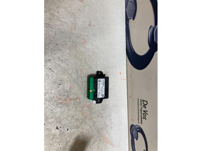 Begagnade PDC-modul Peugeot 2008 (CU) 1.2 12V e-THP PureTech 110 Pris € 70,00 Marginaltabell erbjuds av De Vos Onderdelen