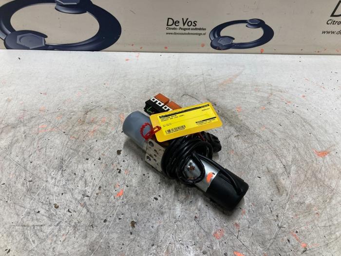 Convertible motor Peugeot 308 CC 1.6 VTI 16V 8446V0