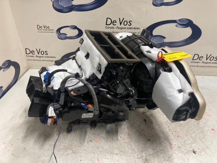 Heater housing Peugeot 308 1610528280