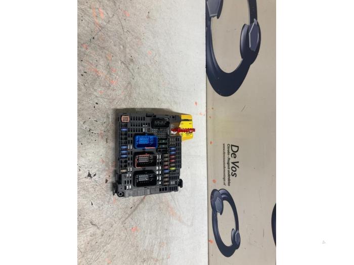 Fuse box from a Peugeot 308 2014