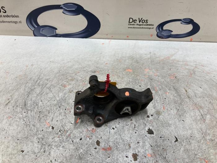 Usagé Support moteur Citroen DS5 Prix € 55,00 Règlement à la marge proposé par De Vos Onderdelen