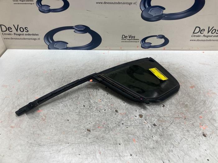 Usados Ventanilla triangular izquierda detrás Citroen C5 Aircross I (A4/AC/AJ/AR) 1.5 Blue HDi 130 16V Precio € 90,00 Norma de margen ofrecido por De Vos Onderdelen