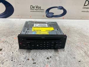 Used Radio CD player Peugeot 307 (3A/C/D) 1.6 16V Price € 100,00 Margin scheme offered by De Vos Autodemontagebedrijf