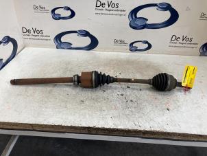 Used Front drive shaft, right Peugeot 508 SW (8E/8U) 2.0 BlueHDi 180 16V Price € 115,00 Margin scheme offered by De Vos Autodemontagebedrijf