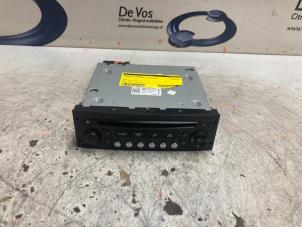 Used Radio CD player Citroen C3 Picasso (SH) 1.6 16V VTI 120 Price € 50,00 Margin scheme offered by De Vos Autodemontagebedrijf