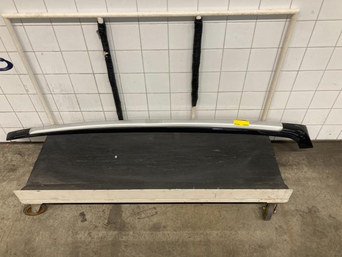 Roof rail, left from a Peugeot 5008 I (0A/0E) 1.6 HDiF 16V 2012