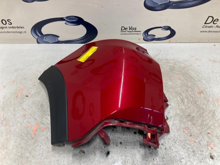 Naroznik zderzaka lewy tyl z Peugeot 2008 (CU) 1.2 12V e-THP PureTech 130 2018