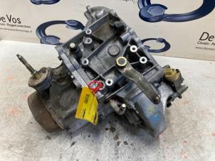 Used Gearbox Peugeot 206 CC (2D) 2.0 16V Price € 250,00 Margin scheme offered by De Vos Autodemontagebedrijf