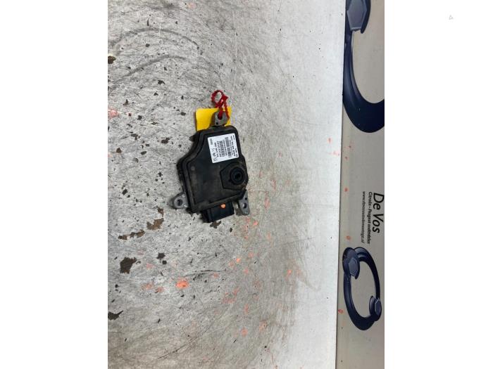 Used Automatic gearbox computer Peugeot 208 II (UB/UH/UP) 1.2 Vti 12V PureTech 100 Price € 250,00 Margin scheme offered by De Vos Onderdelen
