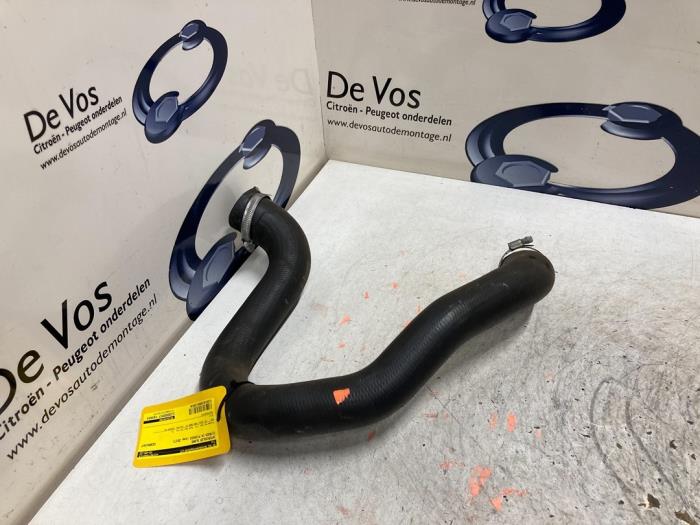 Gebrauchte Intercooler Schlauch Citroen C4 Picasso (3D/3E) 1.6 BlueHDI 120 Preis € 25,00 Margenregelung angeboten von De Vos Onderdelen