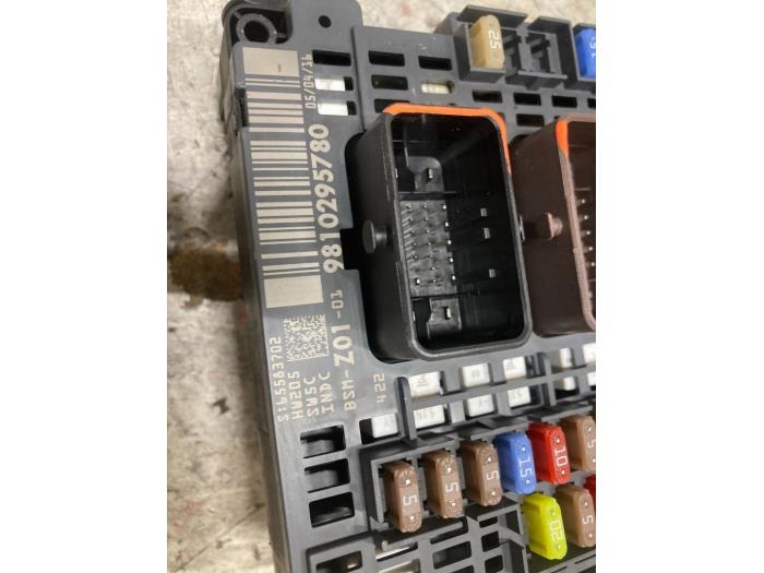 Fuse box from a Peugeot 308 2016