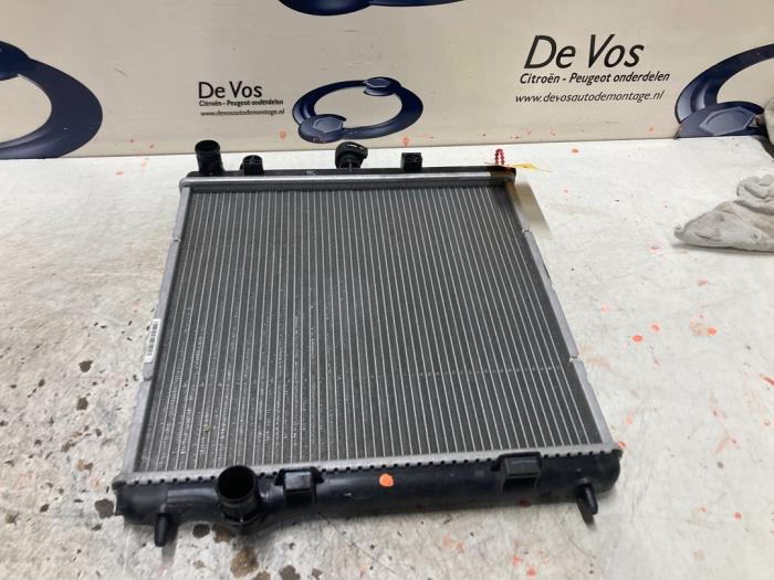 Usagé Radiateur Citroen C3 (SX/SW) 1.2 Vti 12V PureTech Prix € 55,00 Règlement à la marge proposé par De Vos Onderdelen
