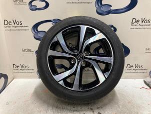 Used Wheel + tyre Citroen C3 (SX/SW) 1.2 12V e-THP PureTech 110 Price € 175,00 Margin scheme offered by De Vos Autodemontagebedrijf