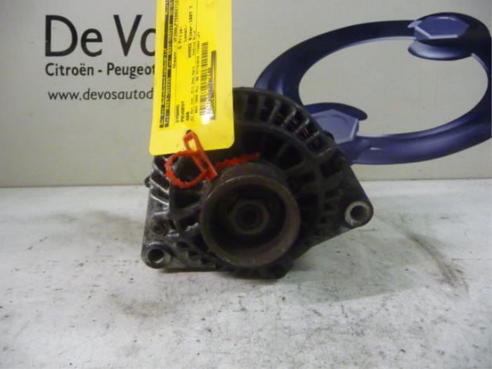 Gebrauchte Dynamo Peugeot 406 (8B) 1.8 16V Preis € 55,00 Margenregelung angeboten von De Vos Onderdelen
