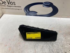 Usagé Airbag latéral Opel Crossland X Prix € 135,00 Règlement à la marge proposé par De Vos Autodemontagebedrijf