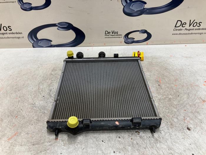 Used Radiator Opel Crossland X Price € 55,00 Margin scheme offered by De Vos Onderdelen