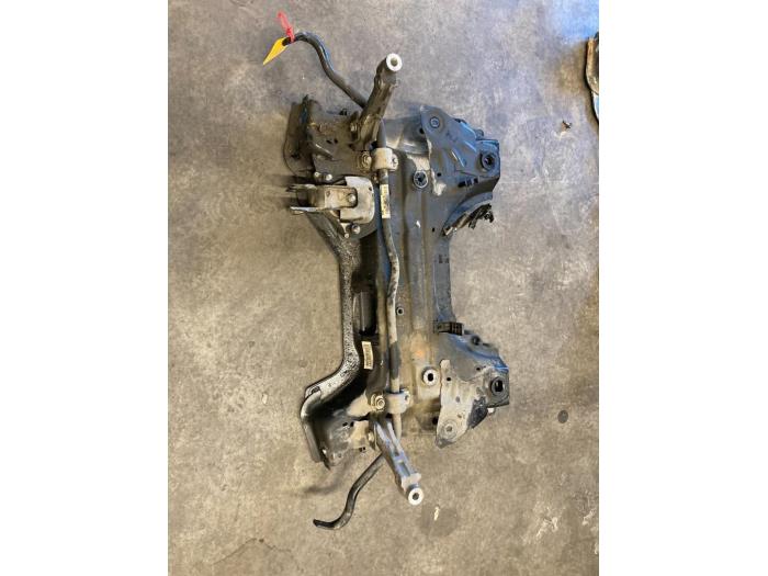Gebrauchte Unterrahmen Peugeot 308 (L3/L8/LB/LH/LP) 2.0 BlueHDi 150 16V Preis € 200,00 Margenregelung angeboten von De Vos Onderdelen