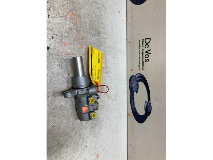 Gebrauchte Hauptbremszylinder Peugeot 308 (L3/L8/LB/LH/LP) 2.0 BlueHDi 150 16V Preis € 45,00 Margenregelung angeboten von De Vos Onderdelen
