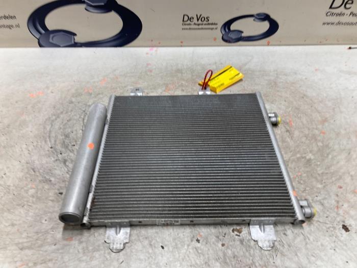 Usagé Radiateur clim Citroen C1 1.0 12V VVT-i Prix € 80,00 Règlement à la marge proposé par De Vos Onderdelen
