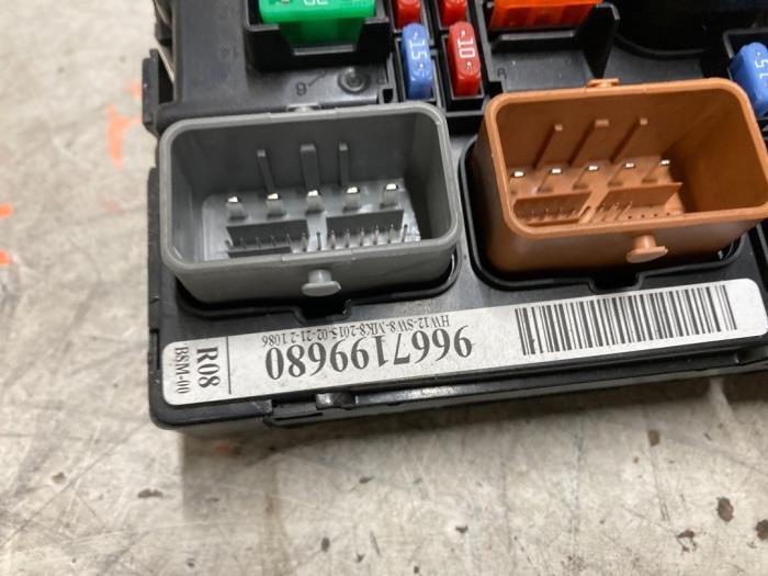 Fuse box Citroen DS3 Cabrio 1.2 12V PureTech 110 S&S 6500HV VALEO