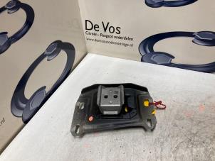Używane Wspornik skrzyni biegów Peugeot 508 Cena € 70,00 Procedura marży oferowane przez De Vos Autodemontagebedrijf
