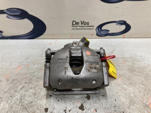 Używane Zacisk hamulcowy lewy przód DS Automobiles DS7 Crossback Cena € 135,00 Procedura marży oferowane przez De Vos Autodemontagebedrijf