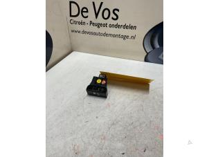 Used Ignition switch DS Automobiles DS7 Crossback Price € 30,00 Margin scheme offered by De Vos Autodemontagebedrijf