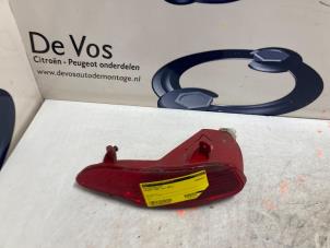 Usagé Feu antibrouillard arrière Peugeot 5008 II (M4/MC/MJ/MR) Prix € 45,00 Règlement à la marge proposé par De Vos Autodemontagebedrijf