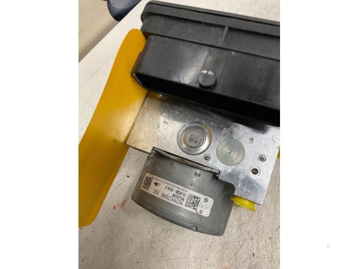 ABS pump Opel Corsa F 1.2 Turbo 12V 100 - 1673650380 HNK ATE