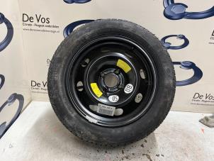 Used Wheel + tyre Peugeot 307 CC (3B) 2.0 16V Price € 80,00 Margin scheme offered by De Vos Autodemontagebedrijf