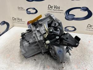 Usagé Boîte de vitesse Opel Mokka 1.2 Turbo 12V Prix € 950,00 Règlement à la marge proposé par De Vos Autodemontagebedrijf