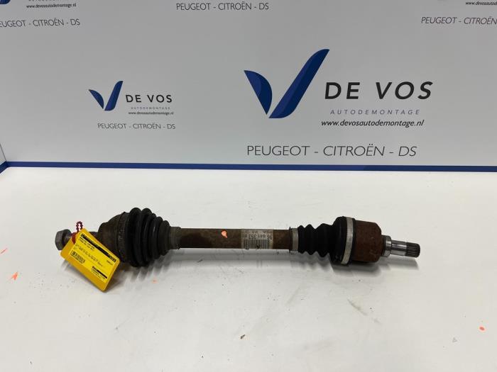 Front drive shaft, left from a Citroën DS4 (NX) 1.6 16V THP 155 2011