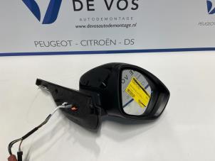 Usagé Rétroviseur extérieur droit Citroen C3 (SX/SW) 1.2 Vti 12V PureTech Prix € 90,00 Règlement à la marge proposé par De Vos Autodemontagebedrijf