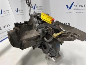 Używane Skrzynia biegów Peugeot 407 Cena € 450,00 Procedura marży oferowane przez De Vos Autodemontagebedrijf