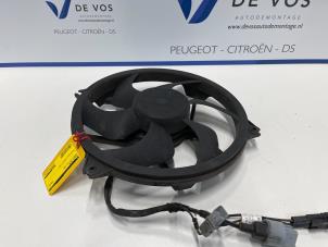 Used Fan motor Peugeot 407 SW (6E) 1.8 16V Price € 160,00 Margin scheme offered by De Vos Autodemontagebedrijf