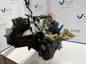 Używane Skrzynia biegów Citroen C3 Picasso (SH) 1.6 16V VTI 120 Cena € 350,00 Procedura marży oferowane przez De Vos Autodemontagebedrijf