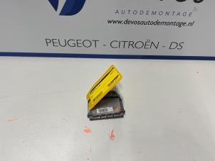 Usados Módulo de xenón Citroen C5 III Berline (RD) 2.7 HDiF V6 24V Autom. Precio € 100,00 Norma de margen ofrecido por De Vos Autodemontagebedrijf