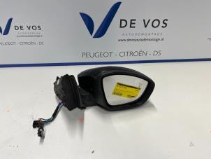 Used Wing mirror, right Opel Corsa F (UB/UH/UP) 1.2 Turbo 12V 130 Price € 135,00 Margin scheme offered by De Vos Autodemontagebedrijf