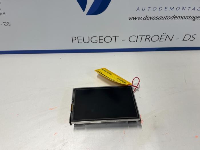Used Interior display Peugeot 208 Price € 135,00 Margin scheme offered by De Vos Onderdelen