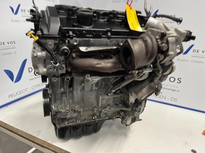 Used Engine Peugeot 208 Price € 2.750,00 Margin scheme offered by De Vos Onderdelen
