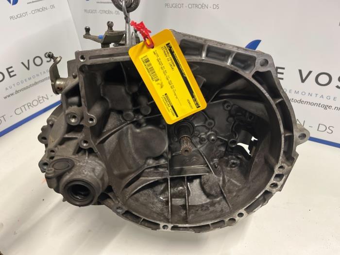 Gearbox from a Citroën C3 (SX/SW) 1.2 Vti 12V PureTech 2019