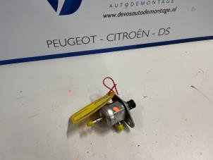 Usagé Pompe carburant mécanique Peugeot 3008 Prix € 160,00 Règlement à la marge proposé par De Vos Autodemontagebedrijf
